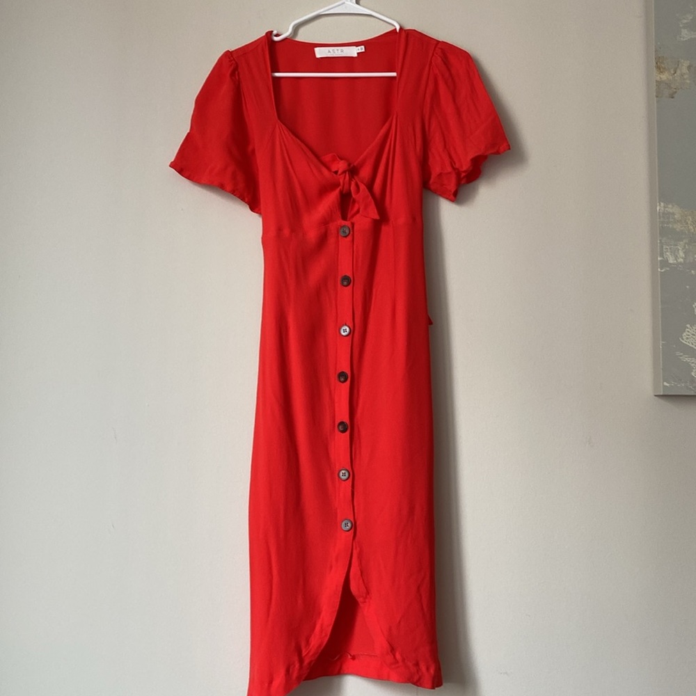 Astr Red Button-Front Tie-Detail Midi Dress